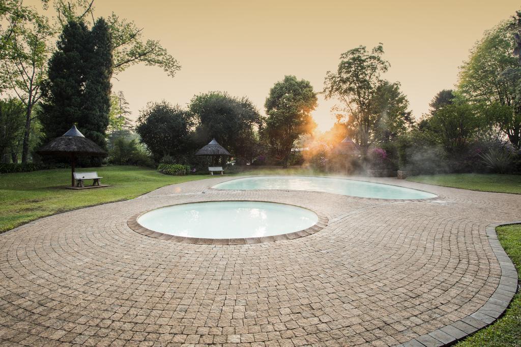 Merry Pebbles Resort Sabie Extérieur photo
