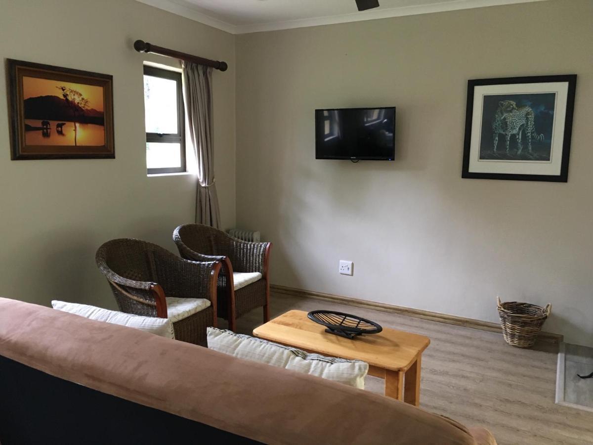 Merry Pebbles Resort Sabie Extérieur photo