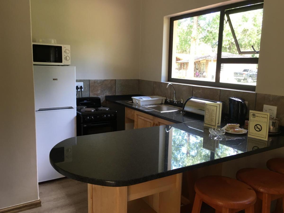Merry Pebbles Resort Sabie Extérieur photo