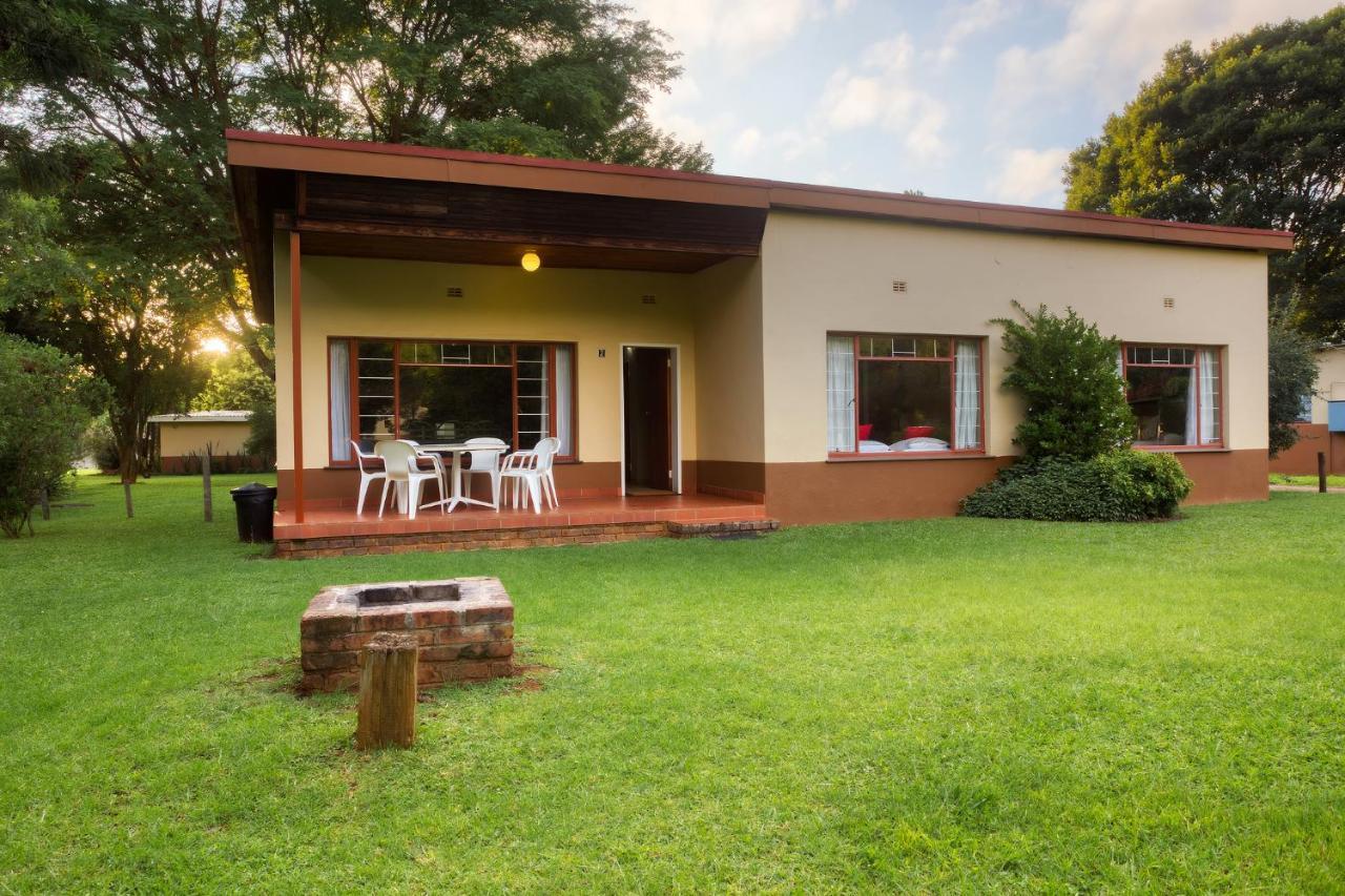 Merry Pebbles Resort Sabie Extérieur photo