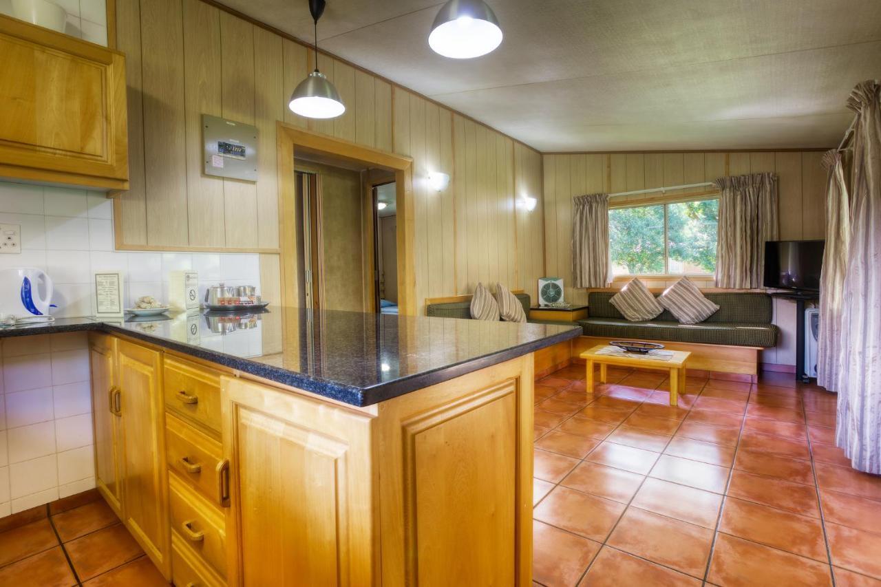 Merry Pebbles Resort Sabie Extérieur photo